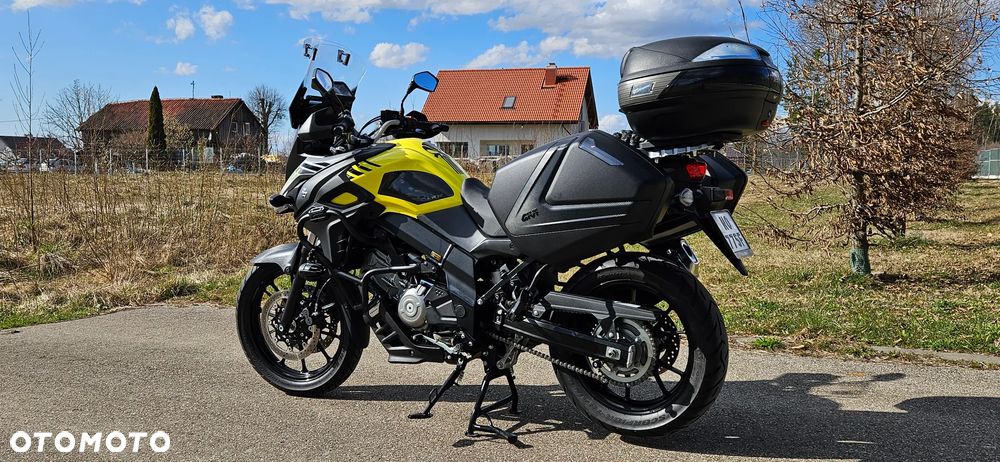 Suzuki V-STROM - 4