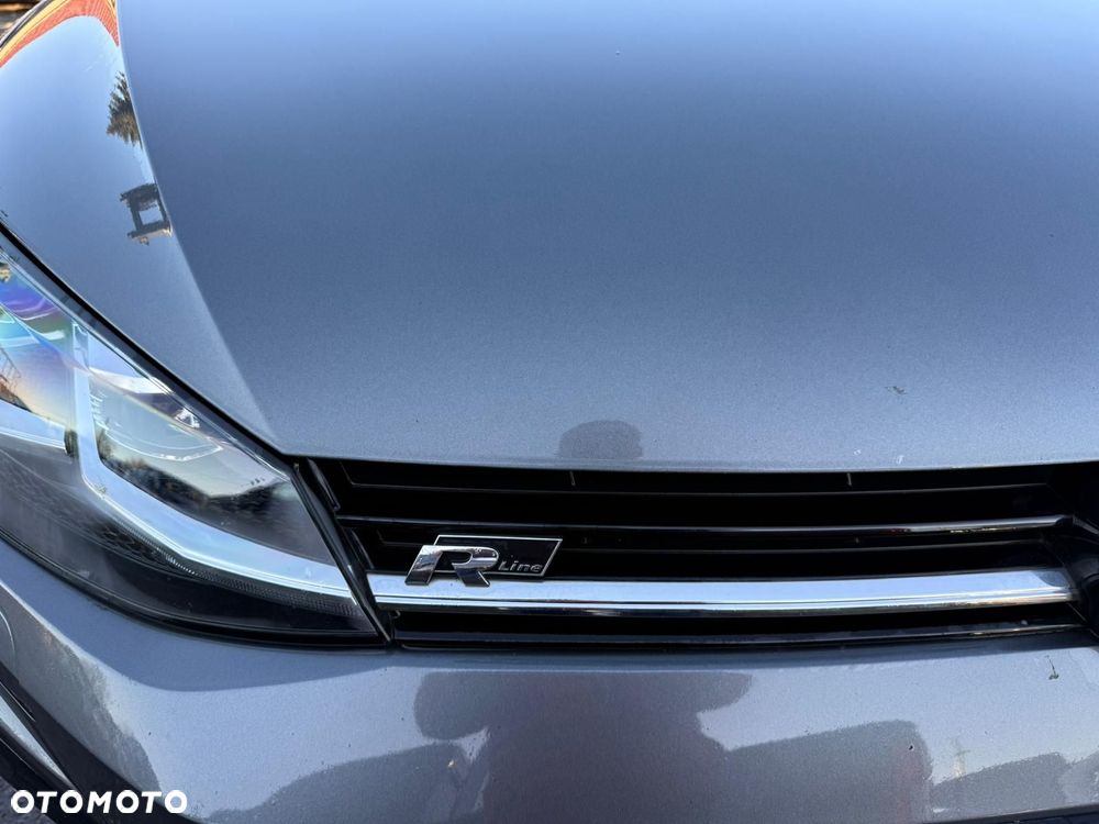 Volkswagen Golf 1.5 eTSI OPF DSG R-Line - 12
