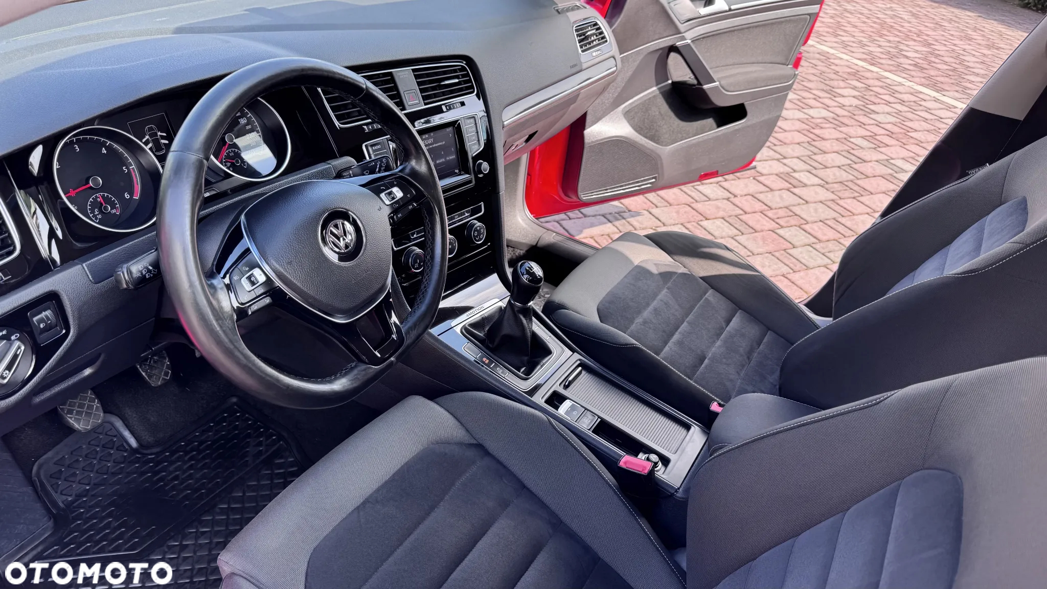 Volkswagen Golf VII 2.0 TDI BMT 4Mot Highline - 32