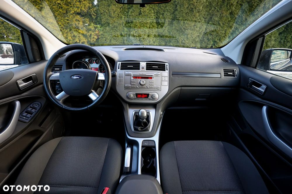 Ford Kuga 2.0 TDCi 2x4 Trend - 6