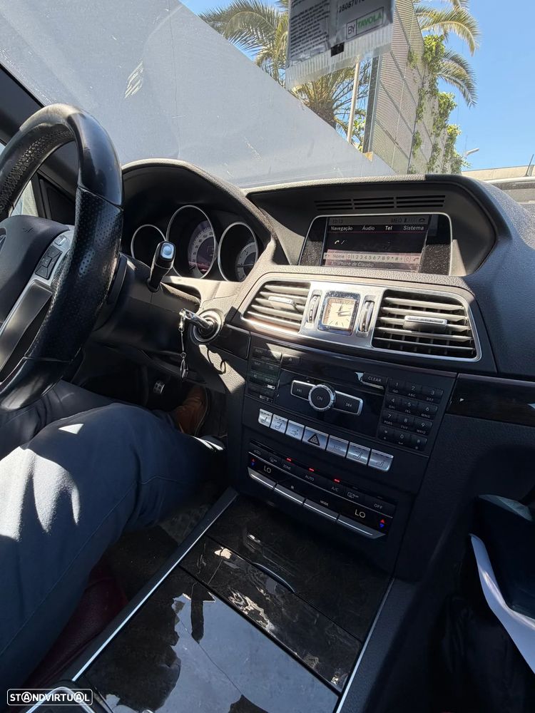 Mercedes-Benz E 220 CDI DPF BlueEFFICIENCY 7G-TRONIC Avantgarde - 4