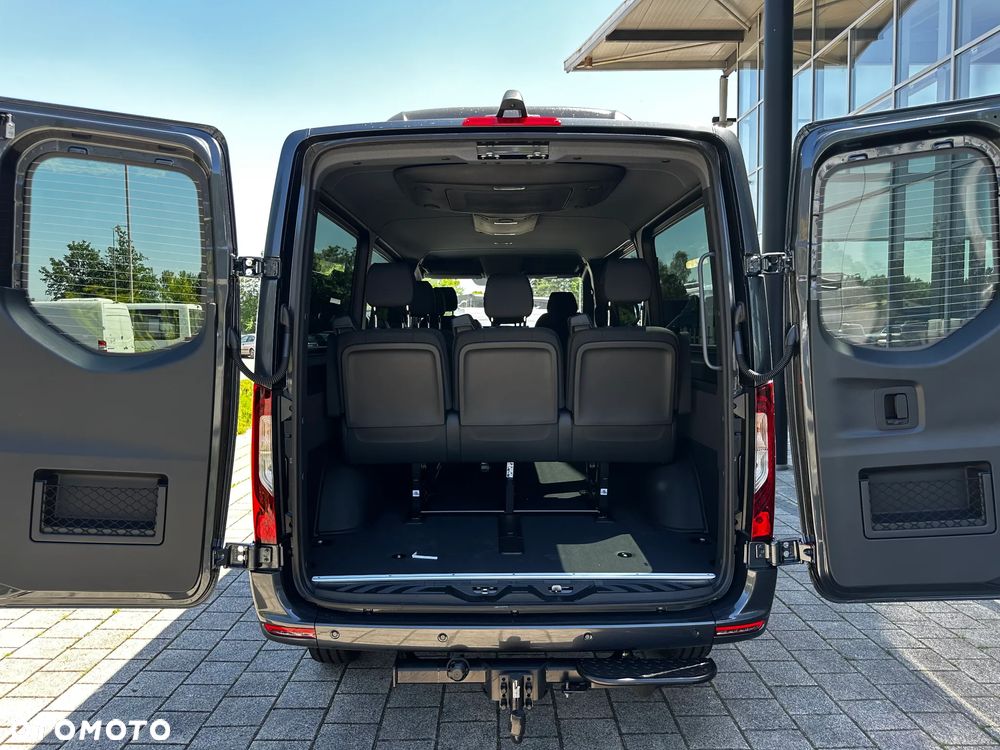 Mercedes-Benz Sprinter - 30