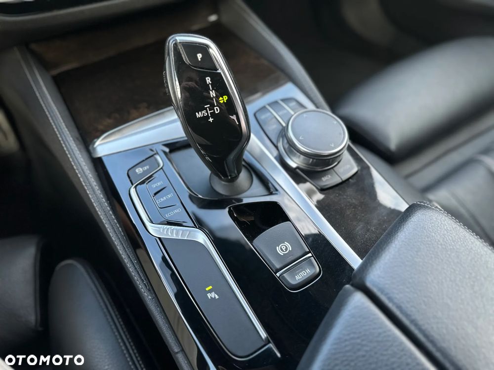 BMW Seria 5 - 23