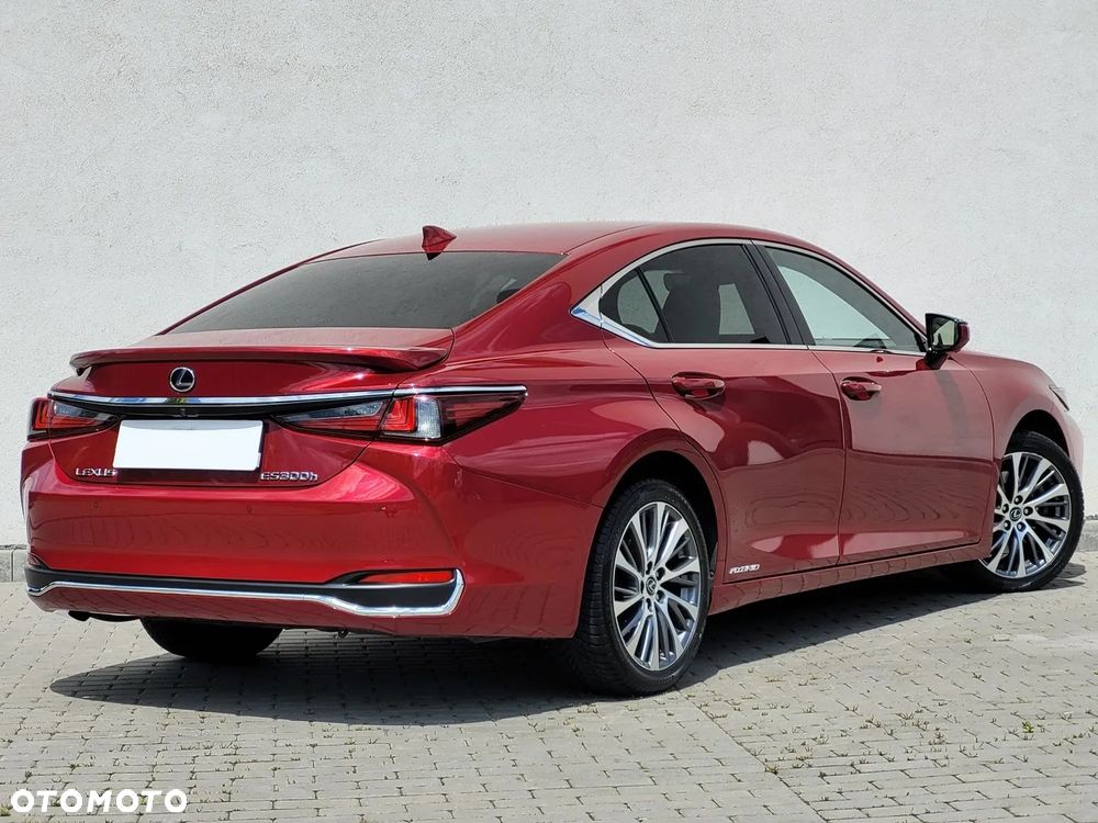 Lexus ES 300h Prestige - 8