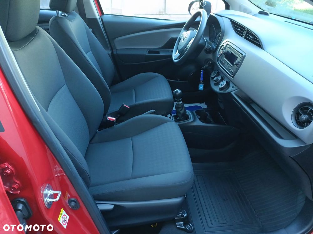 Toyota Yaris - 12