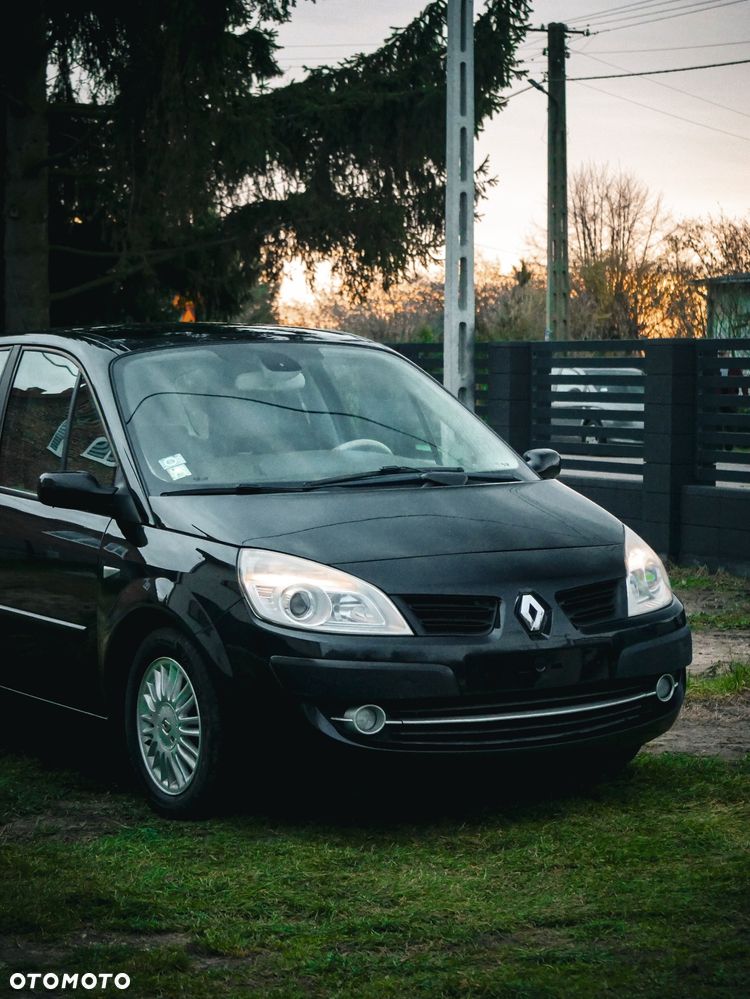 Renault Grand Scenic - 2