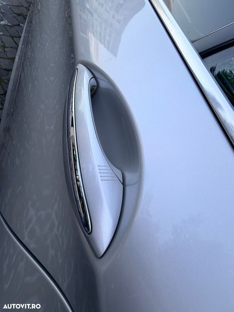 BMW Seria 5 525d Sport-Aut. - 25