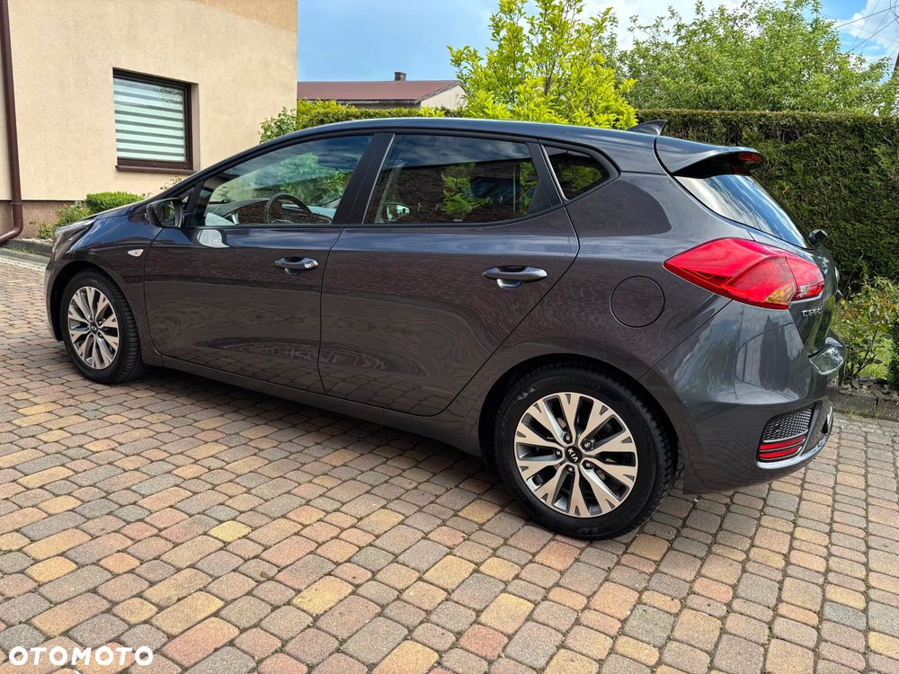 Kia Ceed 1.6 CRDi Smart - 9