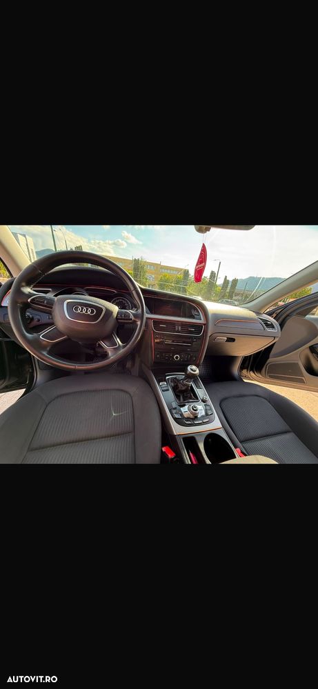 Audi A4 Avant 2.0 TDI Basic - 3