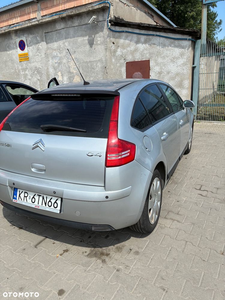 Citroën C4 1.6 HDi Magic - 17