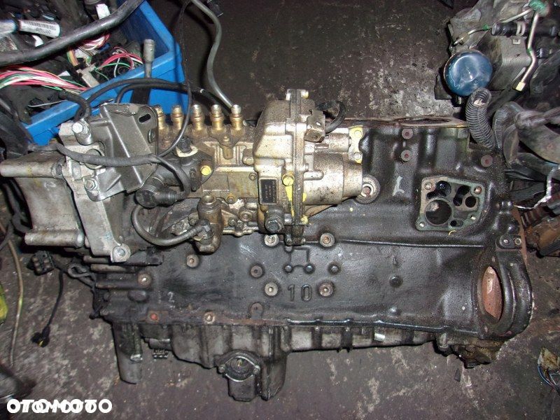 DÓŁ SILNIKA MERCEDES 2.5 20V - 1
