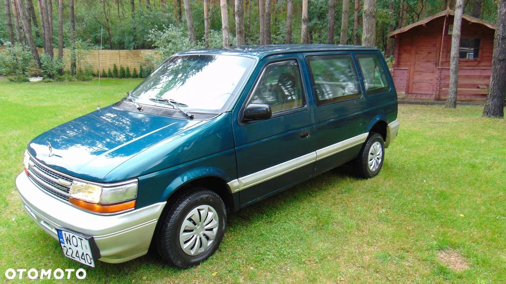 Plymouth Voyager - 3