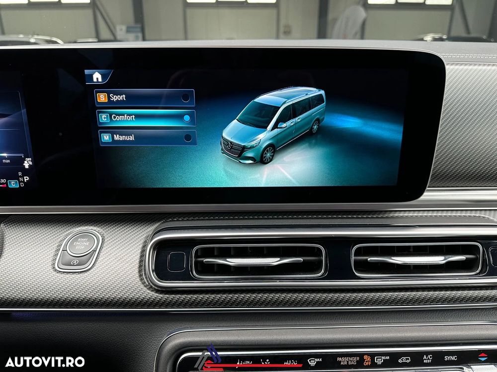 Mercedes-Benz V 300 d Extralang 4Matic 9G-TRONIC - 28