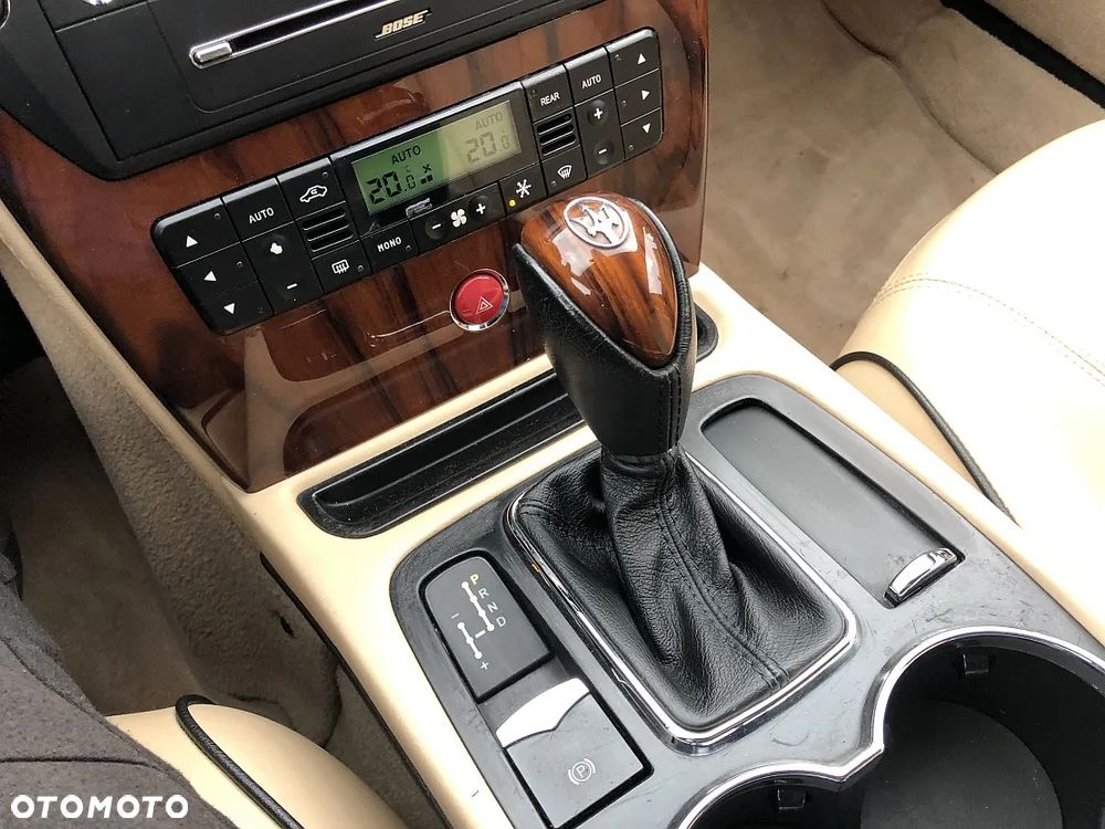 Maserati Quattroporte - 15