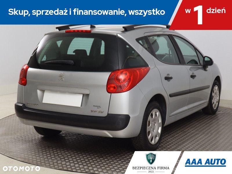 Peugeot 207 - 7