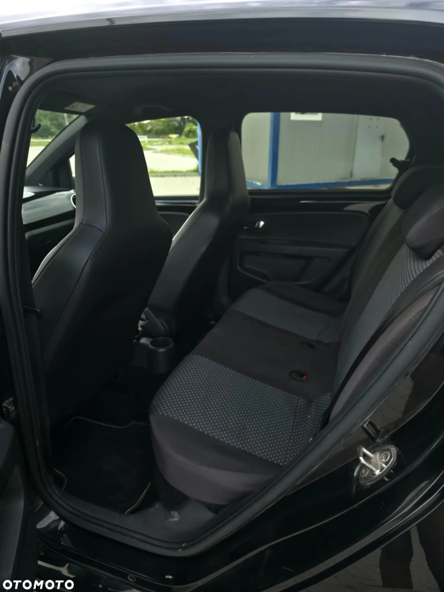 Volkswagen up! 1.0 street - 14