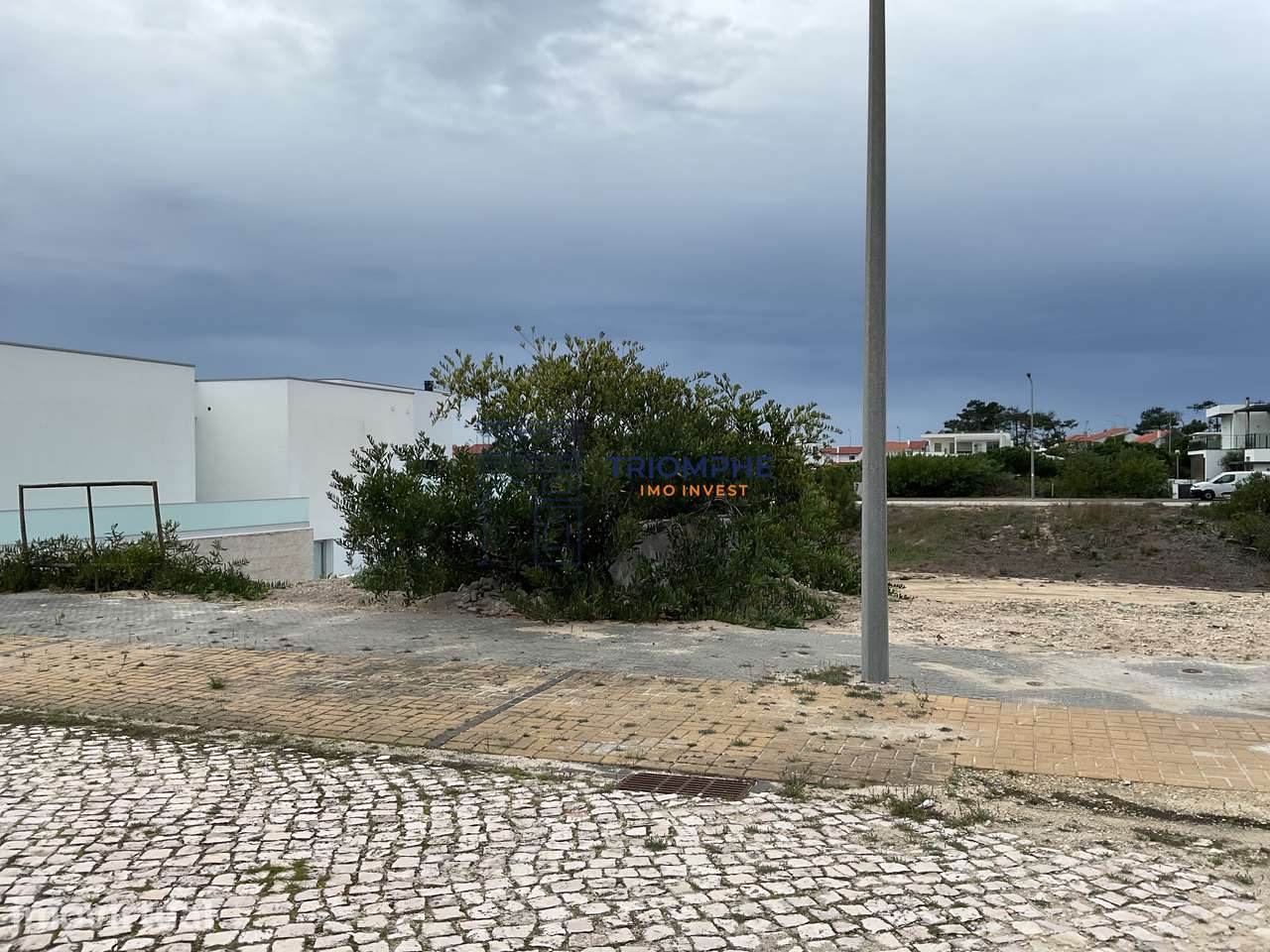 Terreno Urbano com Projeto Aprovado - Grande imagem: 3/13