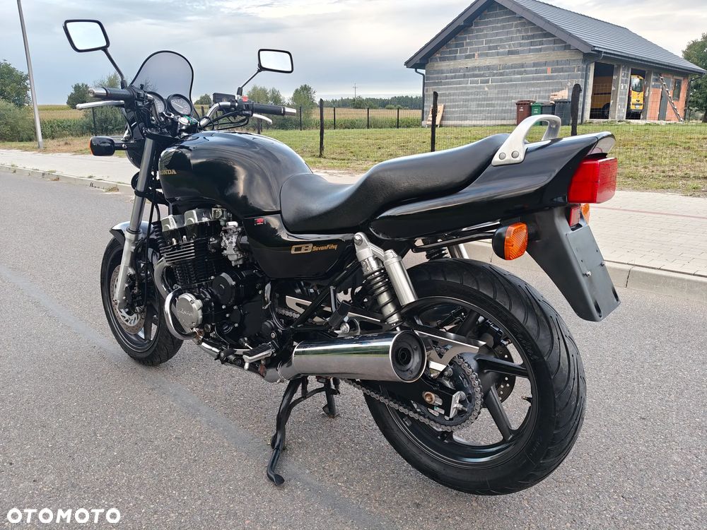 Honda CB - 8