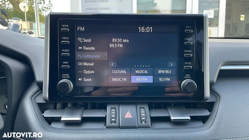 Toyota RAV4 2.0P CVT AWD Luxury - 23