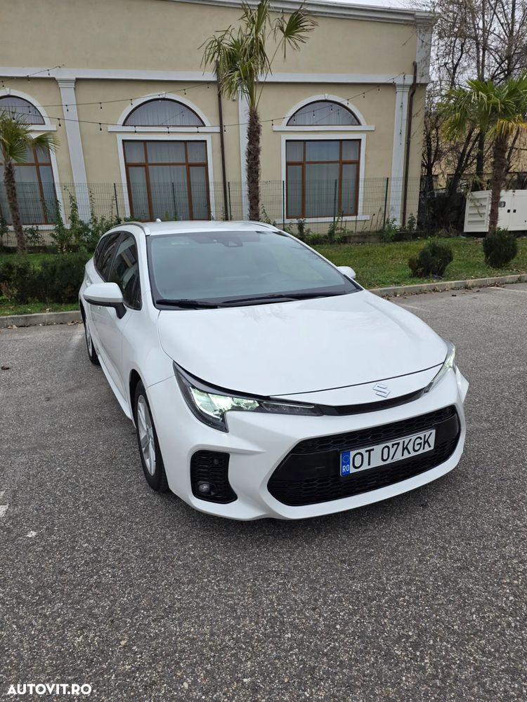 Suzuki Swace 1.8 E-CVT HEV Passion - 2