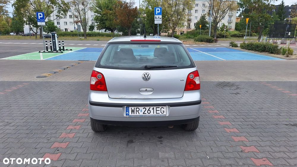 Volkswagen Polo - 4