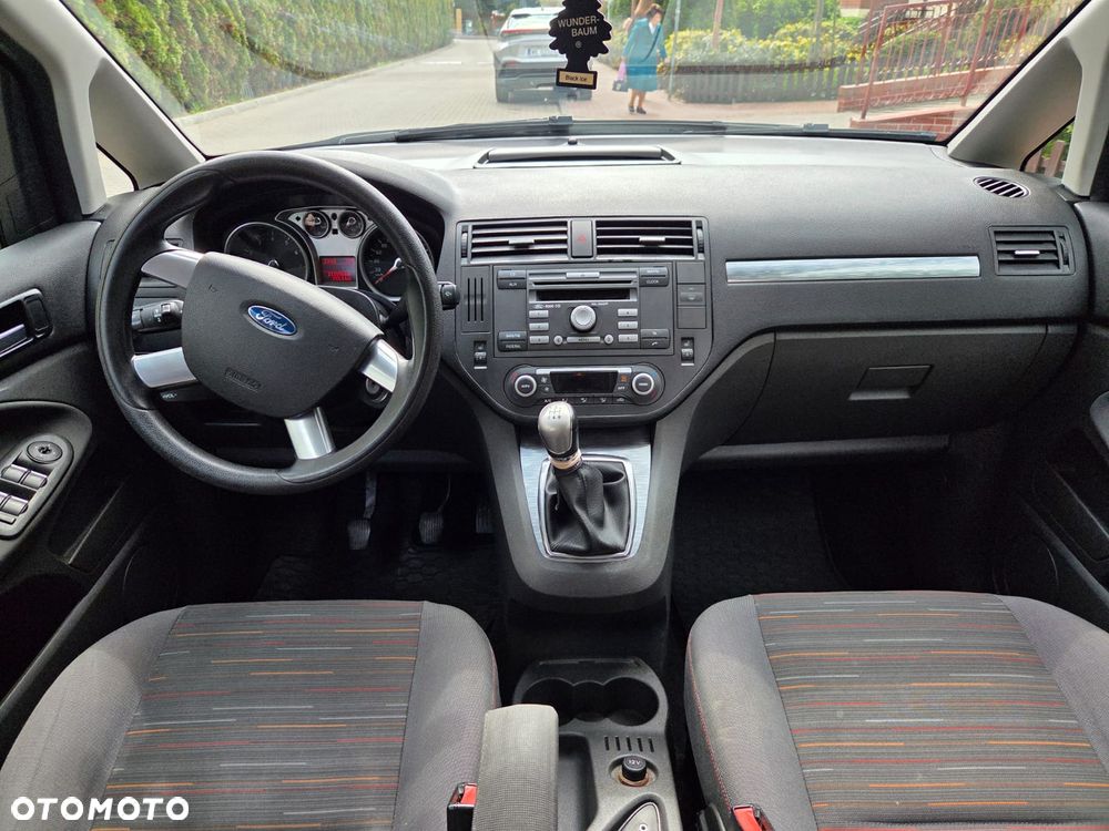 Ford C-MAX - 12