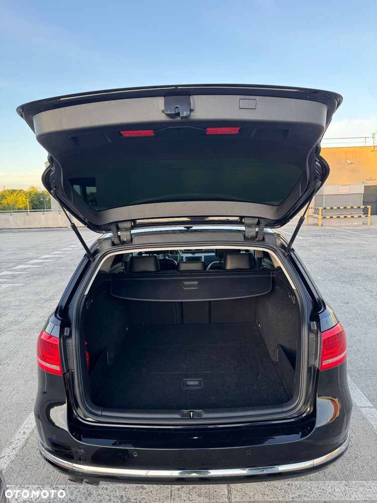 Volkswagen Passat 2.0 TDI Highline DSG - 17