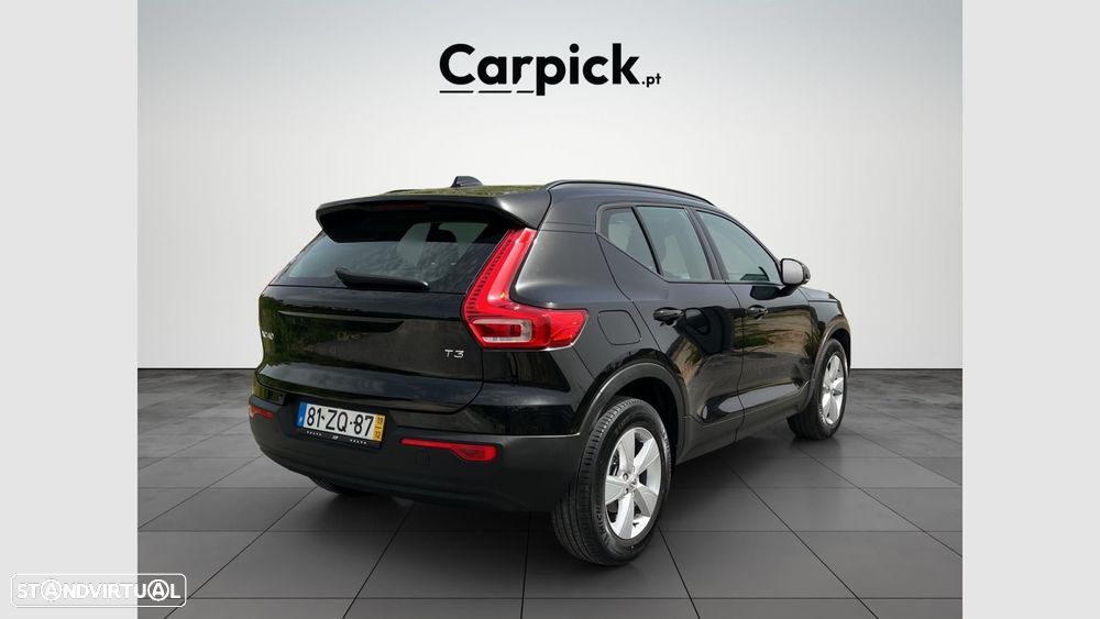 Volvo XC 40 1.5 T3 Momentum Tech Edition - 6