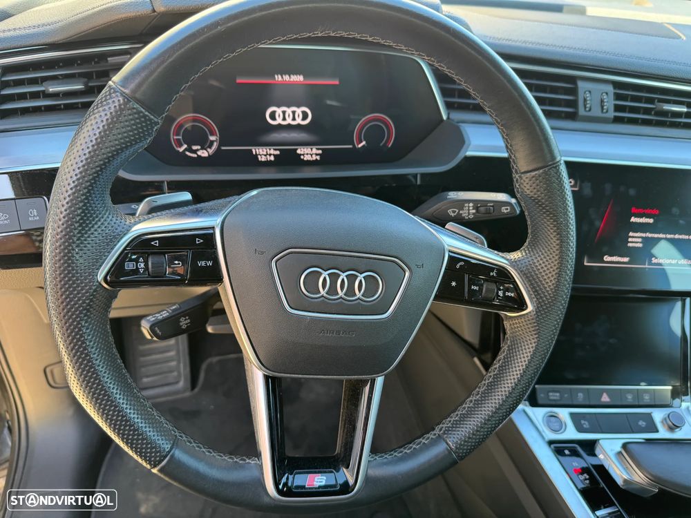 Audi e-tron 55 quattro S line - 11