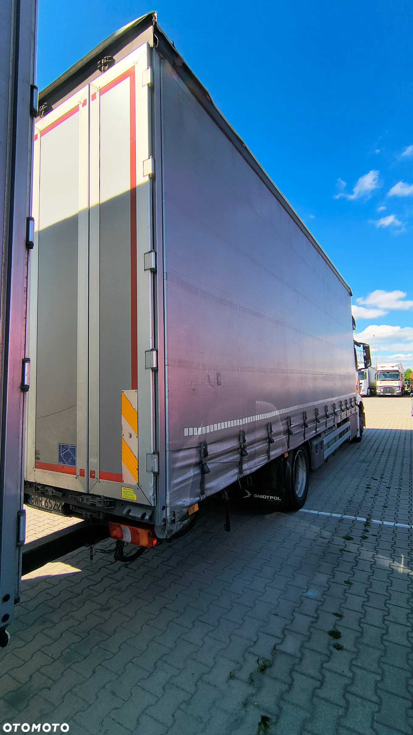 Mercedes-Benz Actros - 9