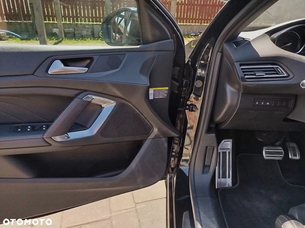 Peugeot 308 ver-puretech-225-eat8-stop-start-gt - 20