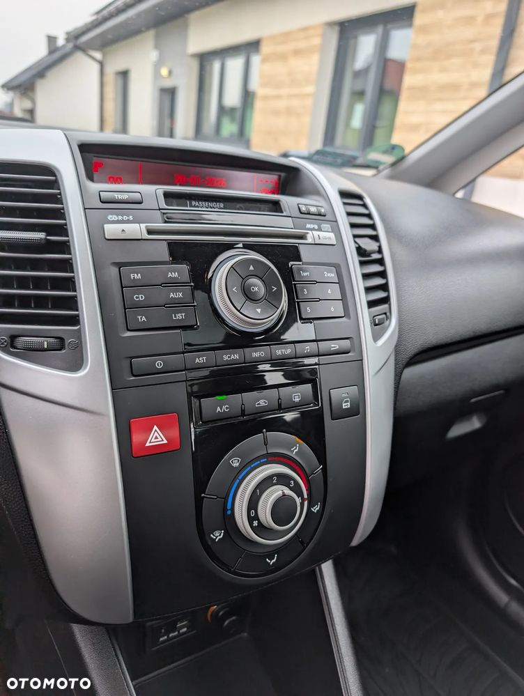 Kia Venga 1.4 L - 23