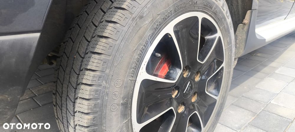 Dacia Duster 1.5 dCi Laureate 4x4 - 17