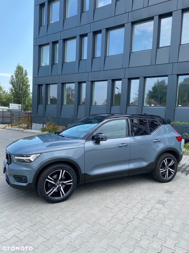 Volvo XC 40 B4 B AWD R-Design - 3
