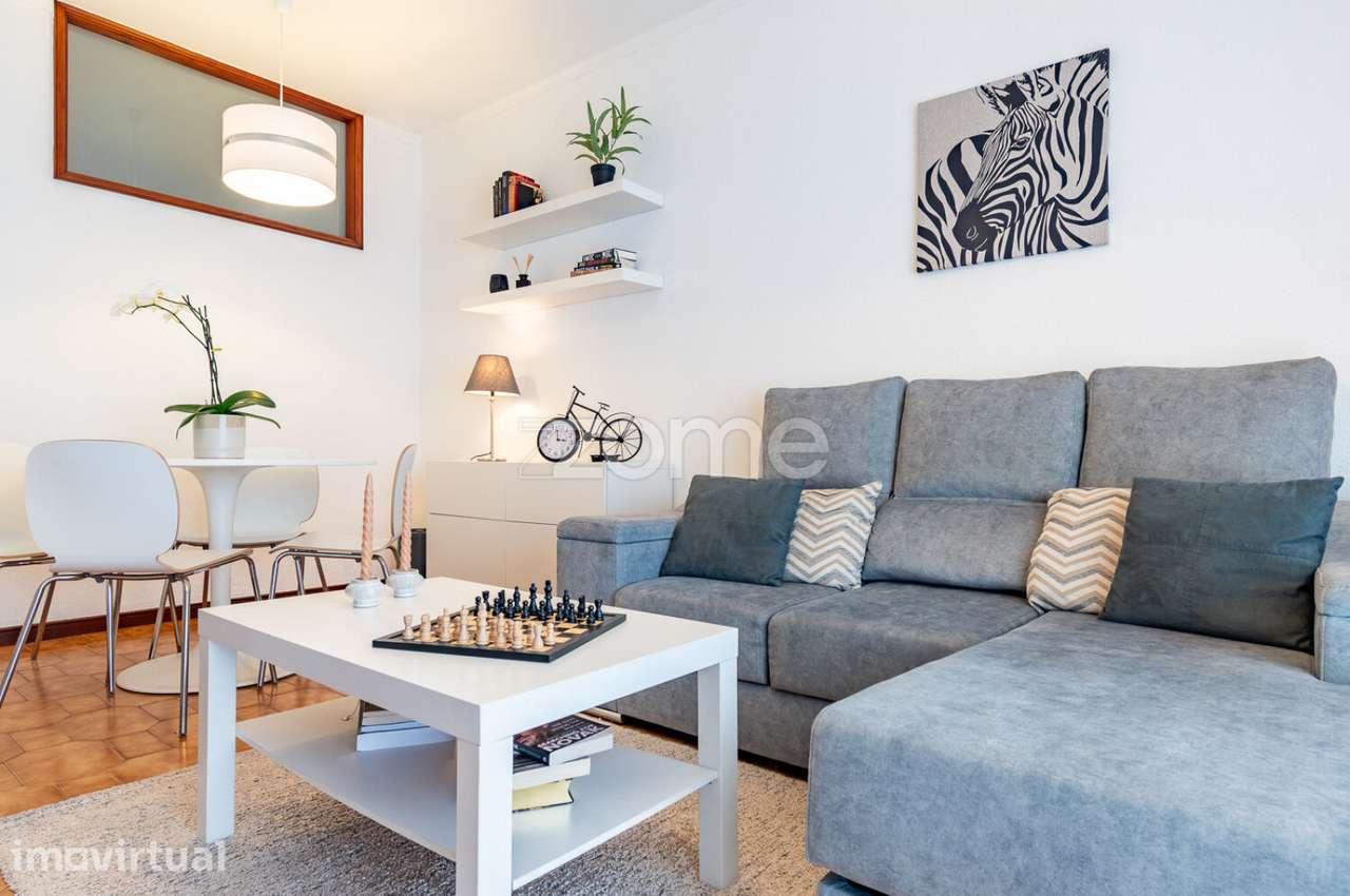 Apartamento T2 com Terraço, Lugar de Garagem e Arrumo em Fonte do C... - Grande imagem: 3/54