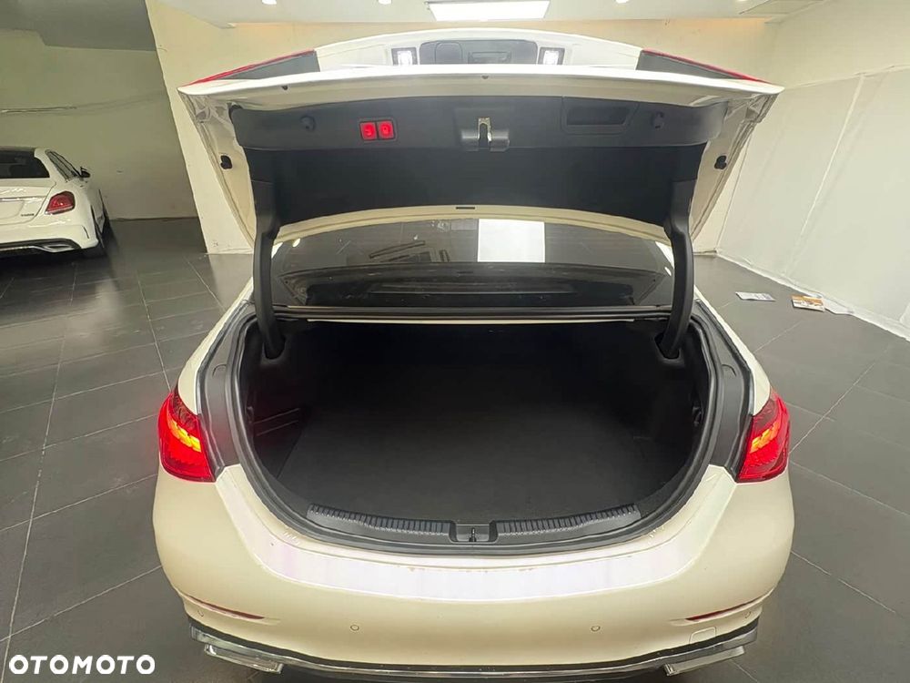 Mercedes-Benz Klasa C 300 de 9G-TRONIC Avantgarde - 11