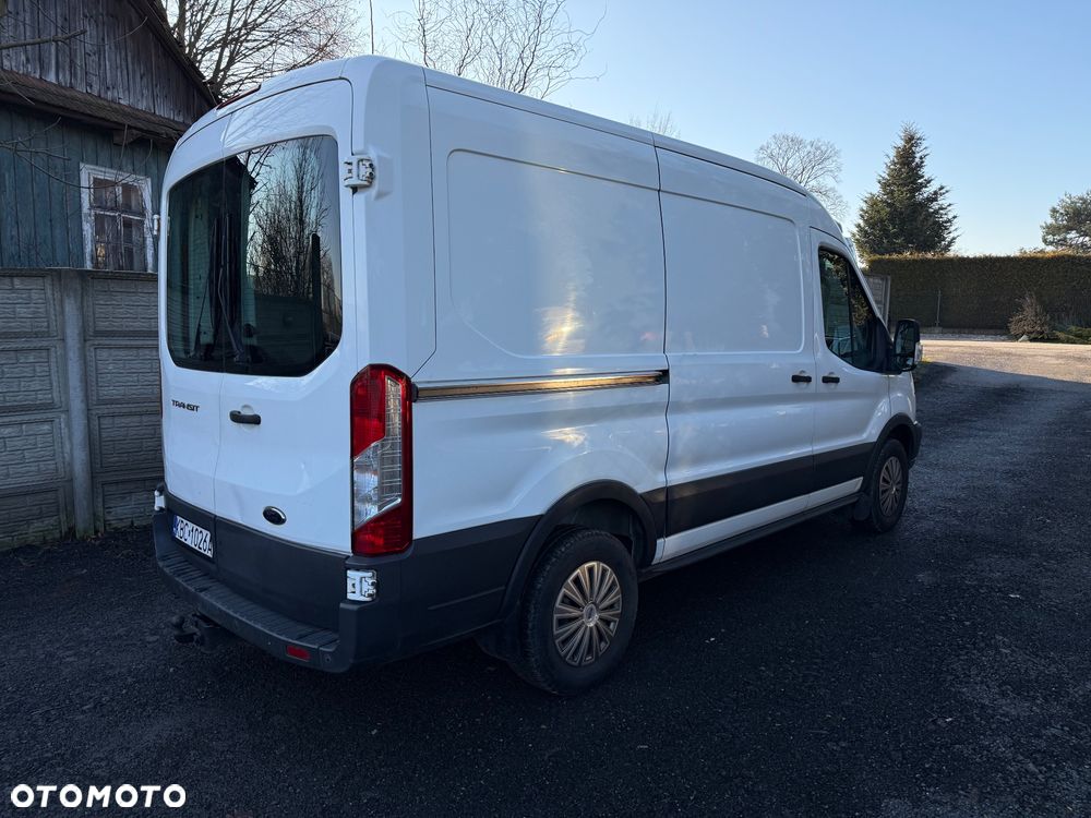 Ford Transit - 12