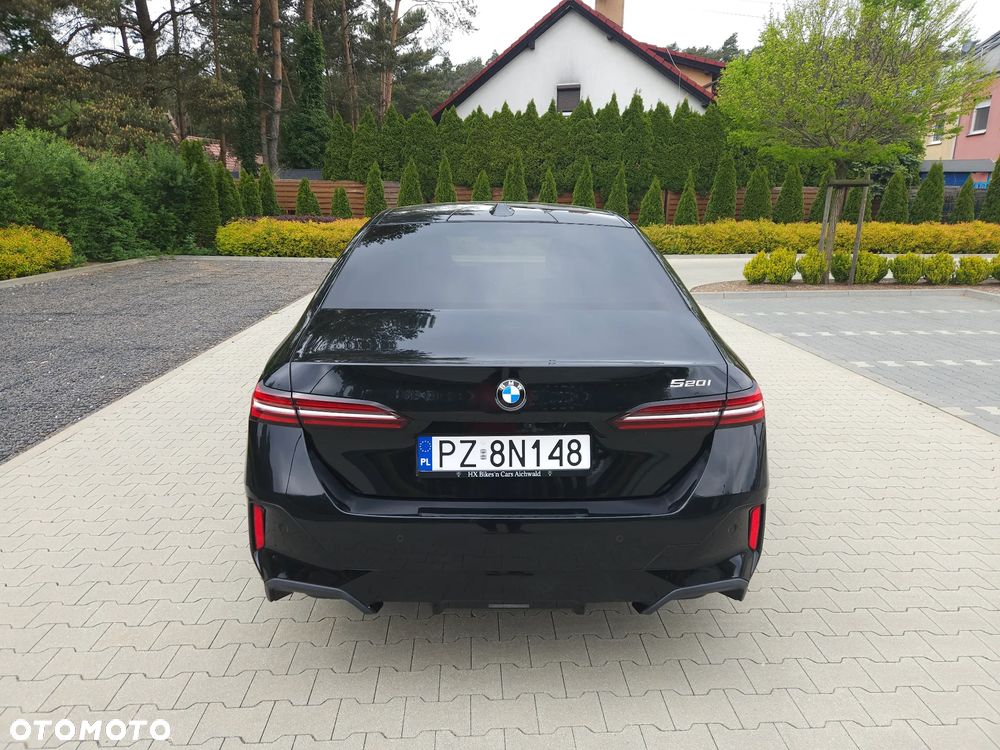 BMW Seria 5 520i M Sport Edition - 5