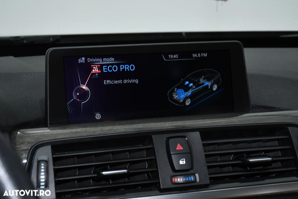 BMW Seria 3 320d xDrive - 21