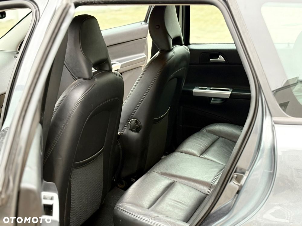 Volvo V50 DPF DRIVe Business Edition - 25