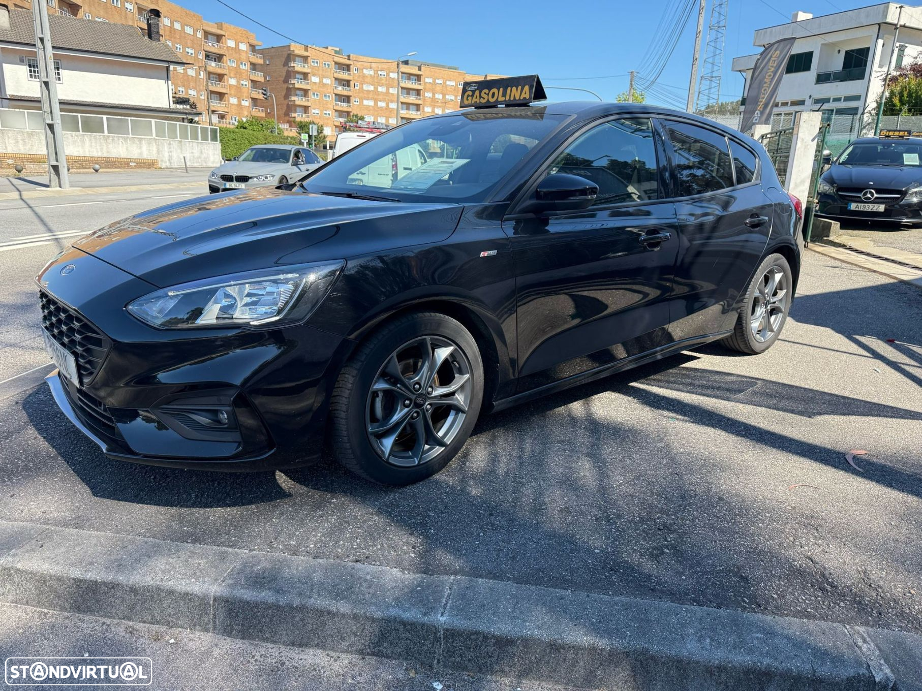 Ford Focus 1.0 EcoBoost ST-Line - 24