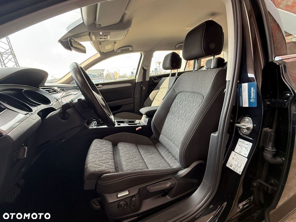 Volkswagen Passat - 10