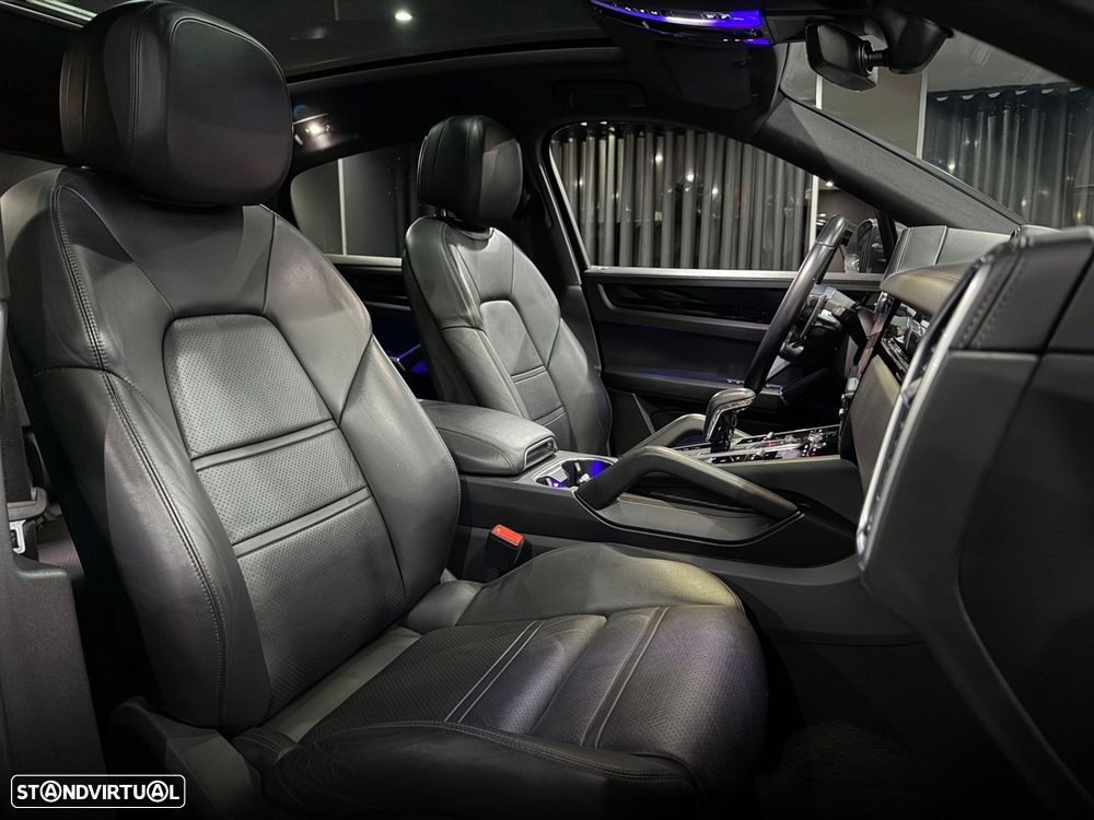 Porsche Cayenne Coupé E-Hybrid - 46