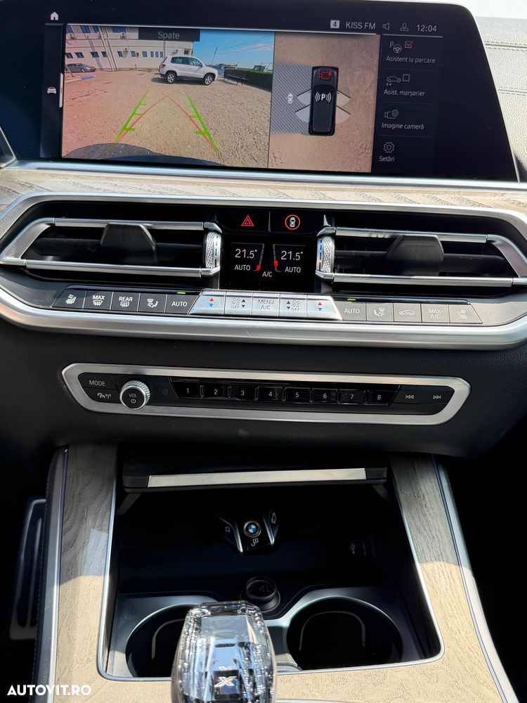 BMW X5 2021 — imagine 11