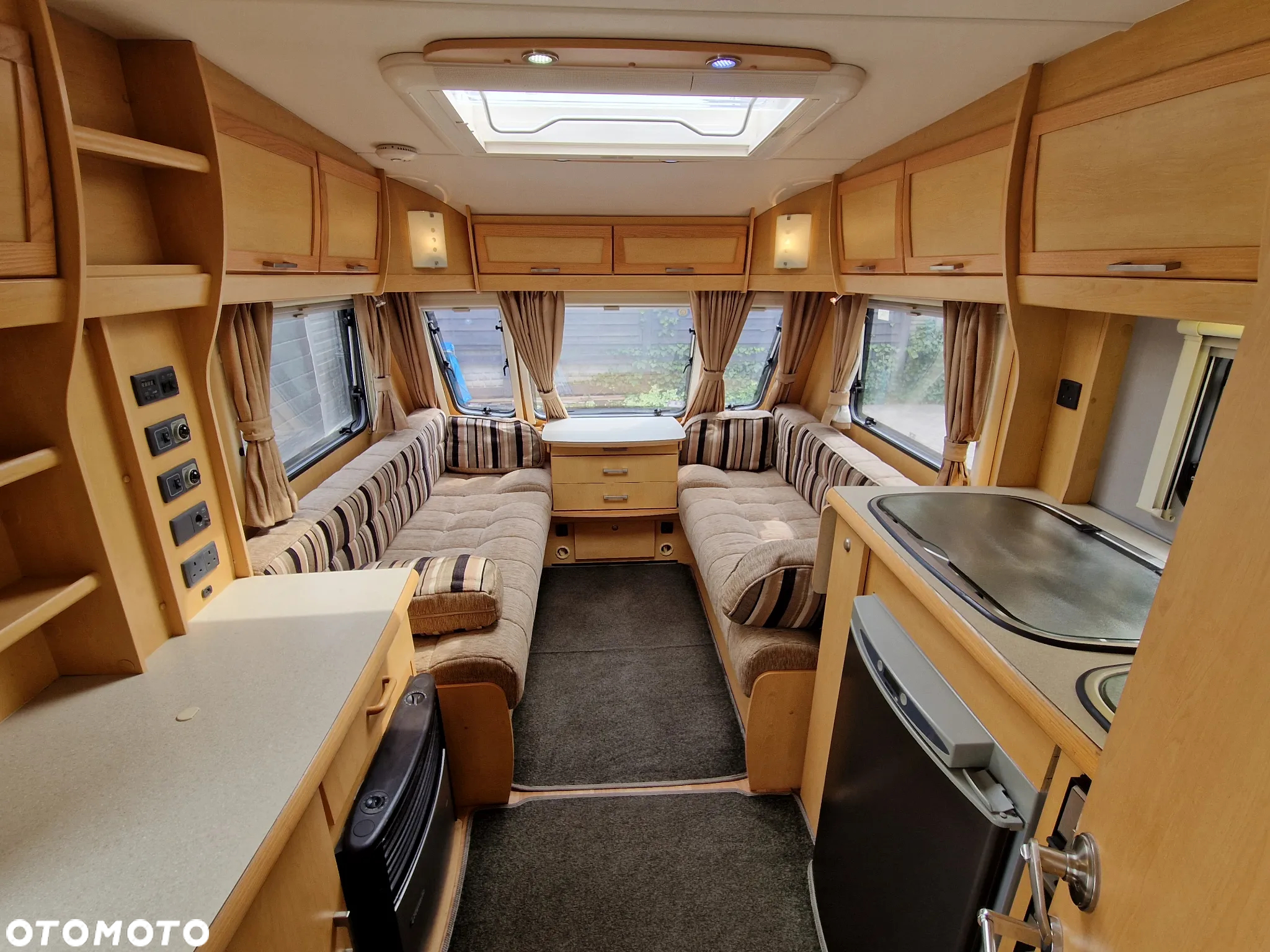 Elddis Xplore 402 - 5