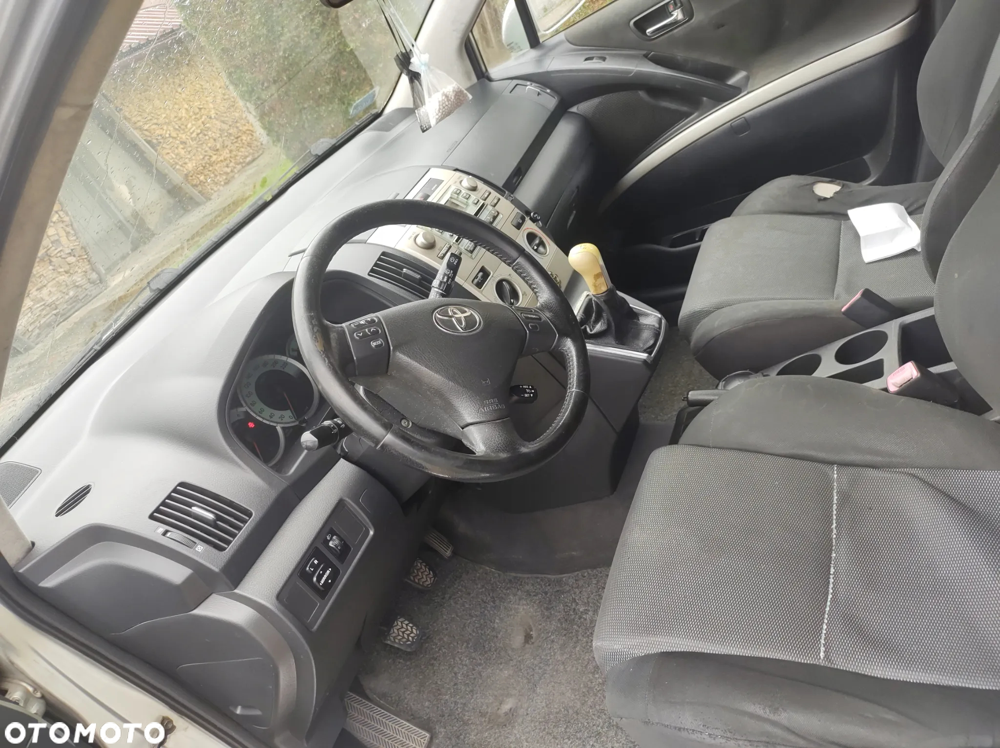 Toyota Corolla Verso 2.0 D-4D Terra - 4
