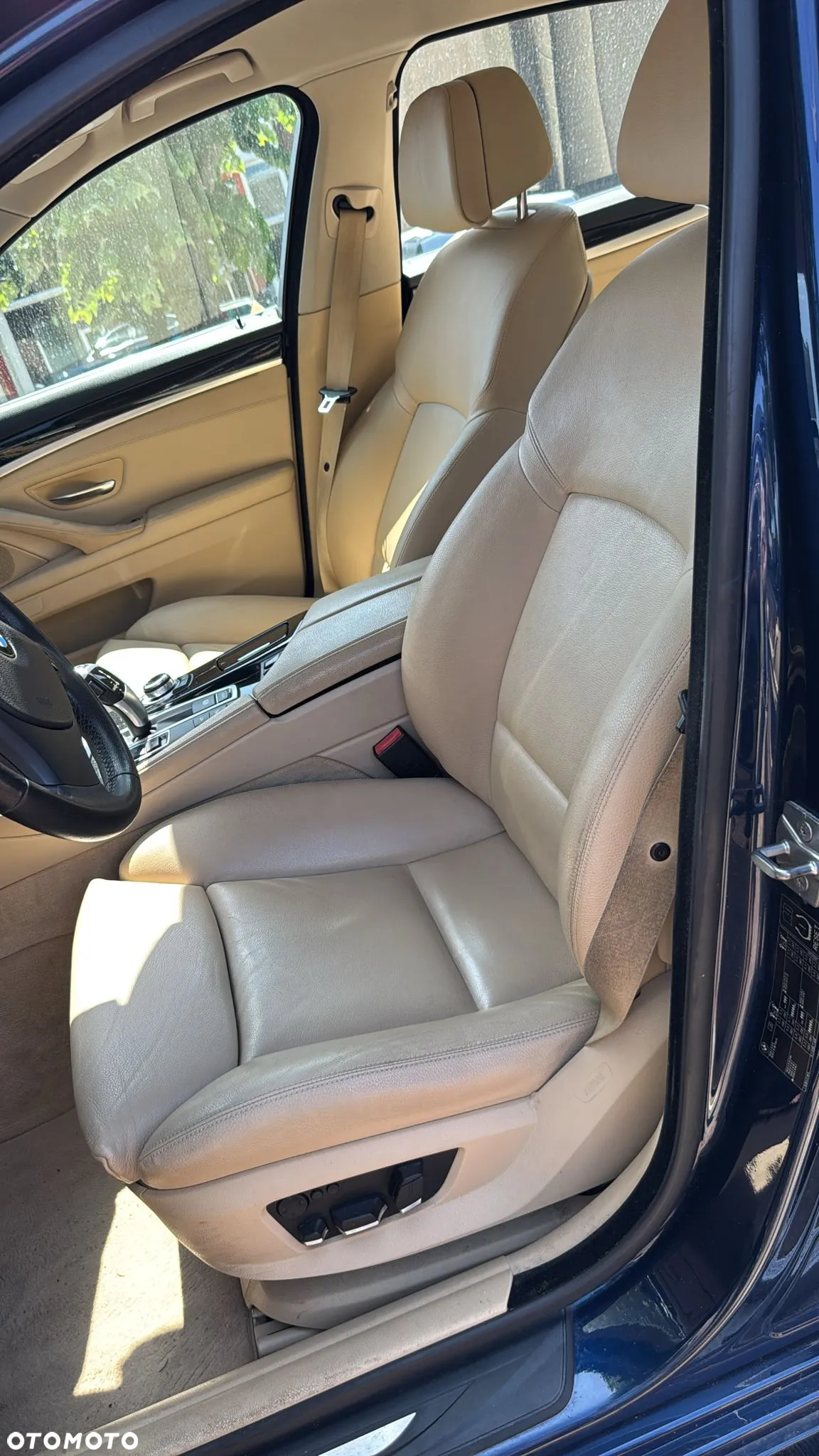 BMW Seria 5 528i Sport-Aut Modern Line - 10