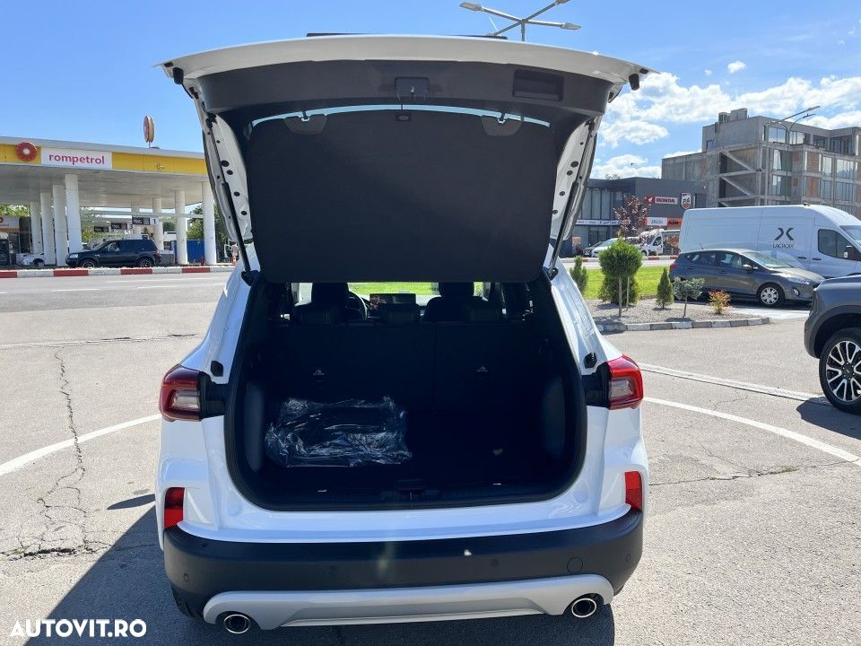 Ford Kuga - 11
