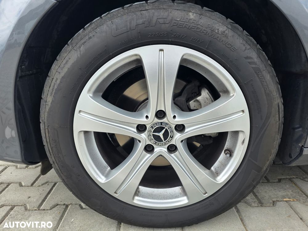 Mercedes-Benz E 220 d 9G-TRONIC Exclusive - 20