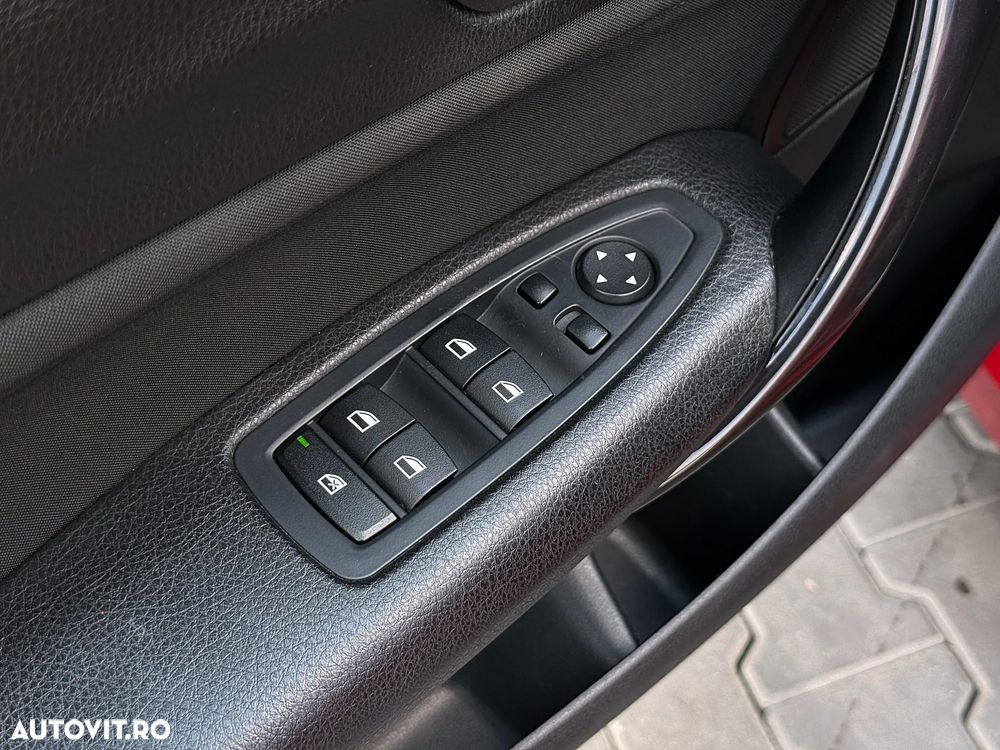 BMW Seria 1 118d Sport Line - 28